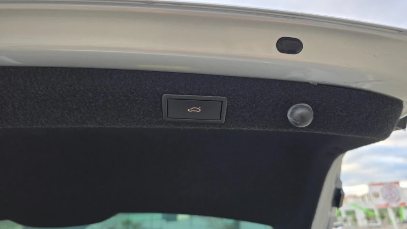 Skoda Octavia 1.5 TSI Mild Hybrid (MHEV) Edition, снимка 16 - Автомобили и джипове - 53095691