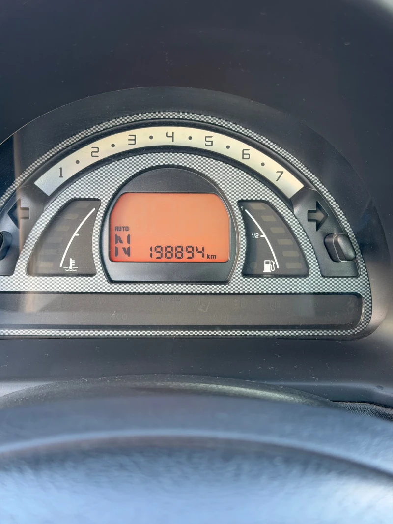 Citroen C2 1.6 VTS автоматик, снимка 6 - Автомобили и джипове - 53138926