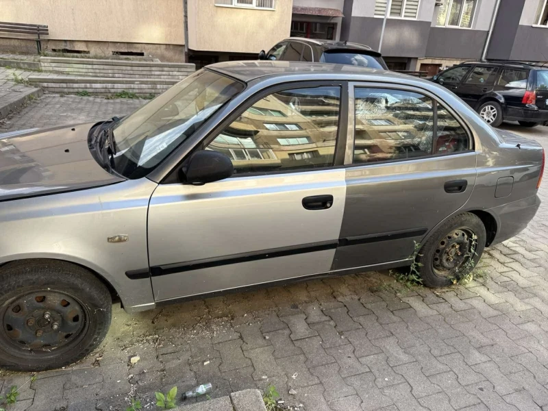 Hyundai Accent, снимка 5 - Автомобили и джипове - 53267115