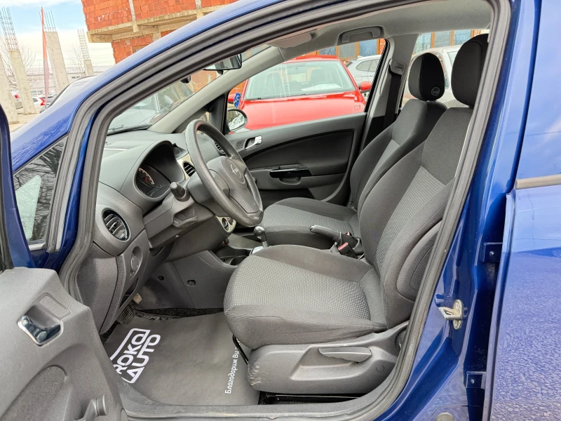 Opel Corsa 1.2 i АВТОМАТИК, снимка 8 - Автомобили и джипове - 53478232