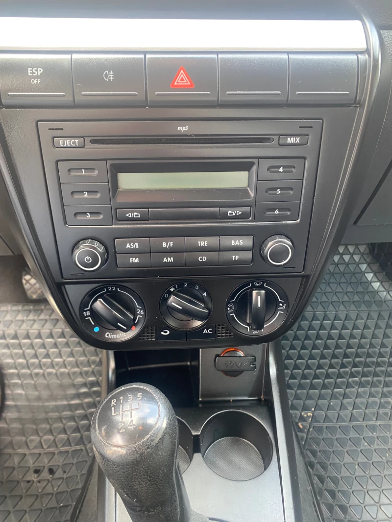 VW Fox, снимка 7 - Автомобили и джипове - 53586571