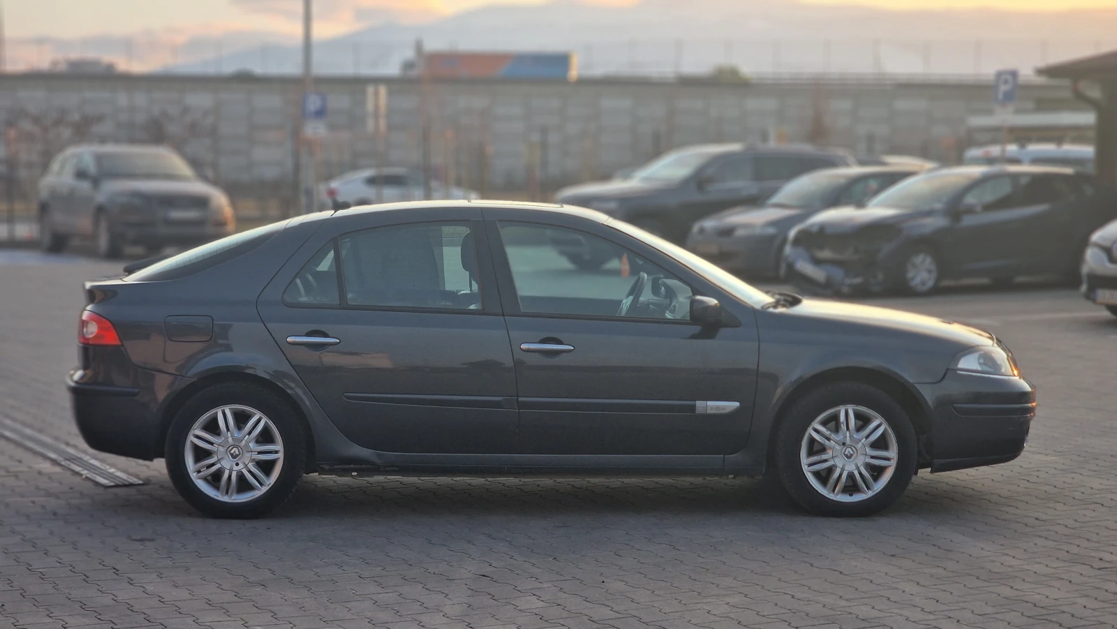 Renault Laguna  - изображение 6