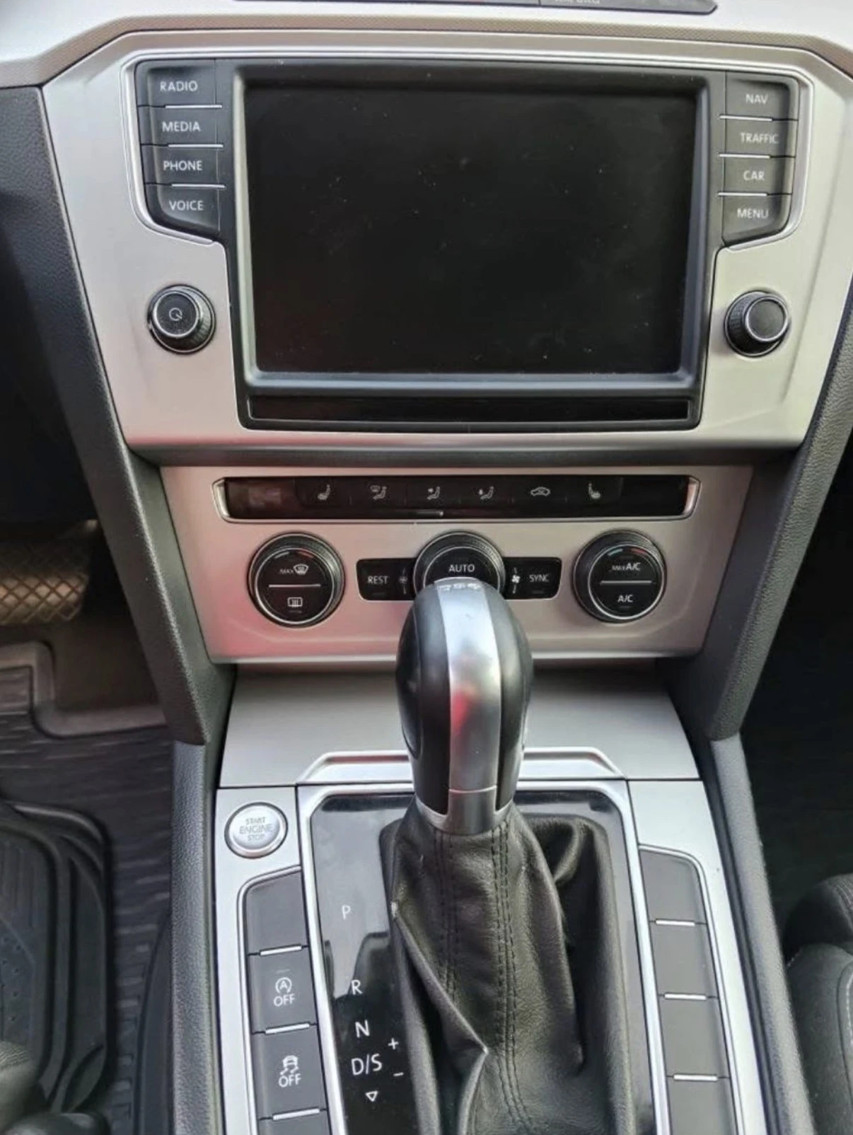 VW Passat Full led  kamera start-stop. 190 конски сили МАСАЖ - изображение 6