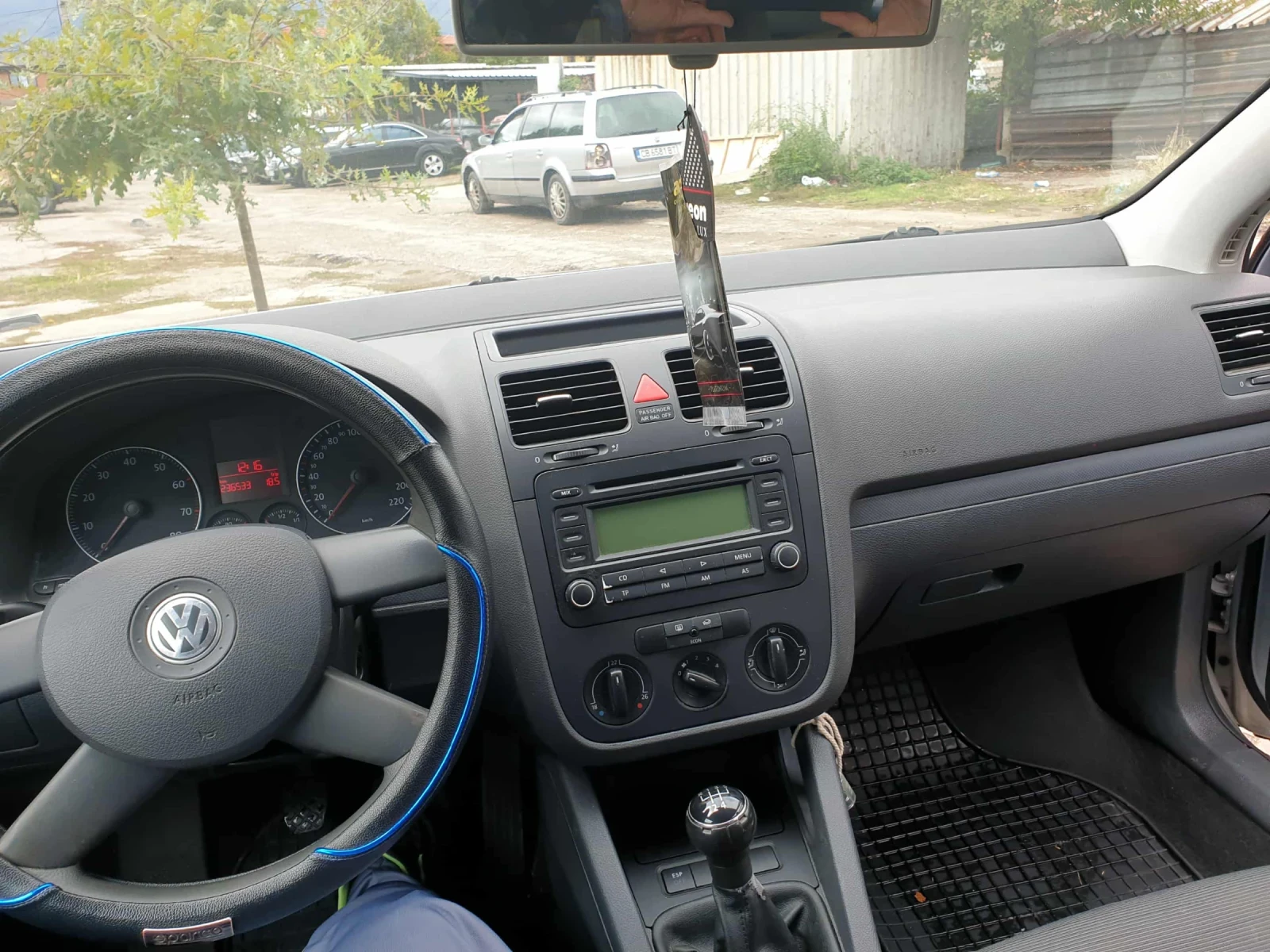 VW Golf 1.4 Бензин - изображение 8