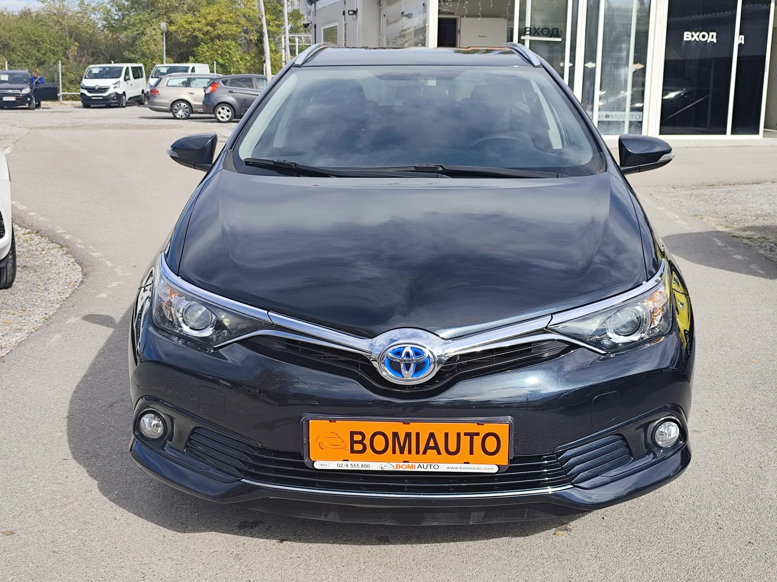 Toyota Auris 1.8HYBRID* АВТОМТАТИК* LED* EURO6B*  - изображение 2