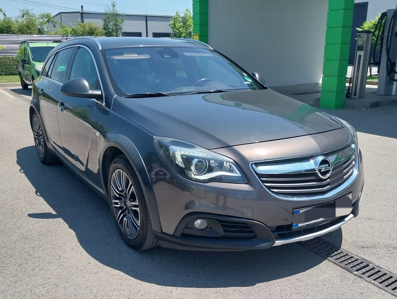 Opel Insignia Bi-turbo 4x4 LED Bi-xenon FULL - изображение 3