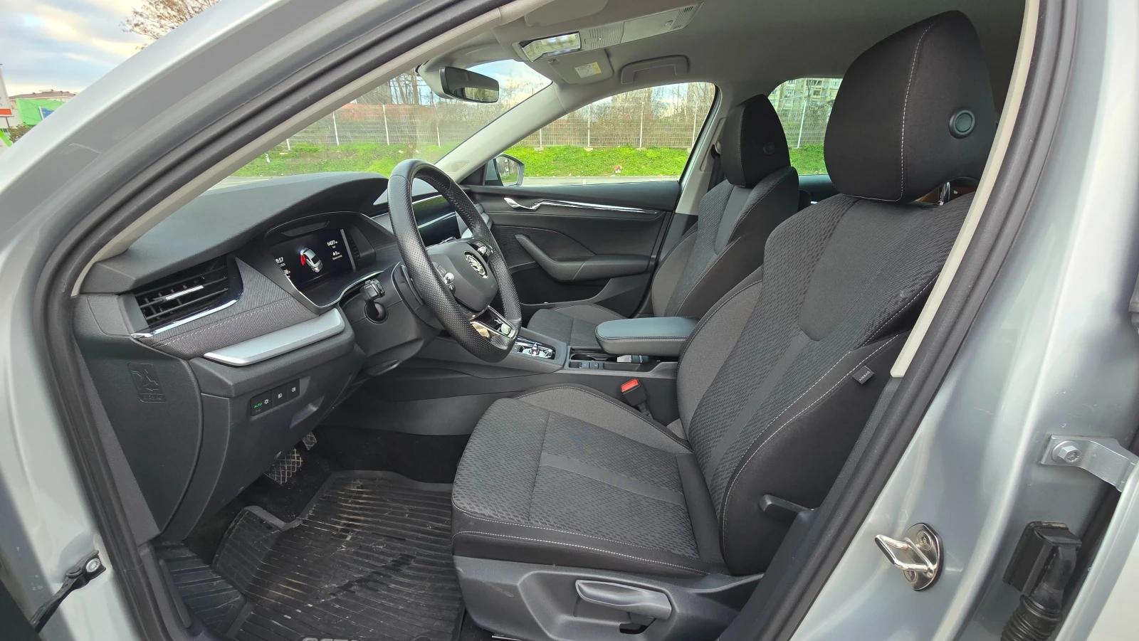 Skoda Octavia 1.5 TSI Mild Hybrid (MHEV) Edition - изображение 8