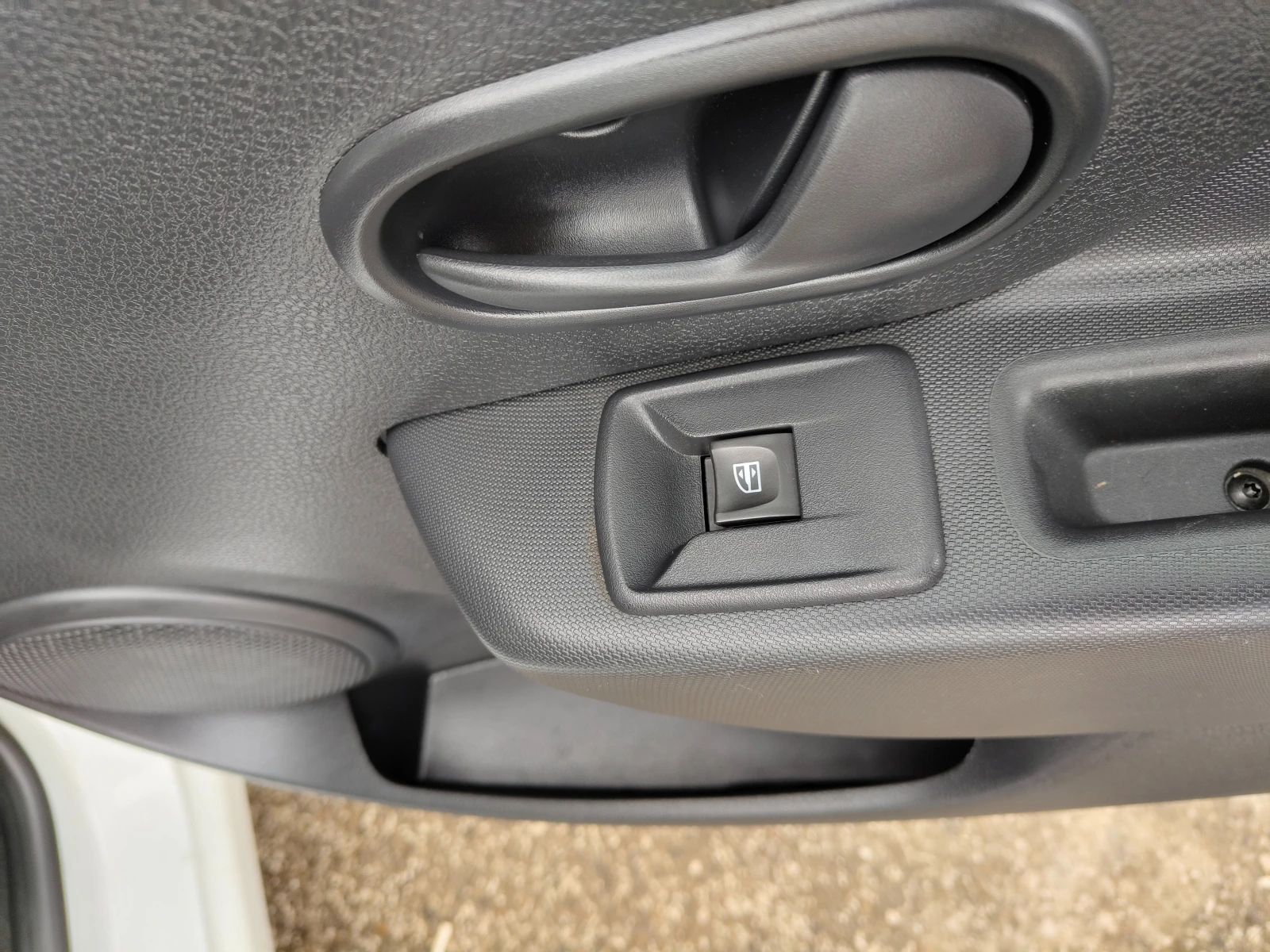 Dacia Sandero N1 | Mobile.bg � ����������� 14