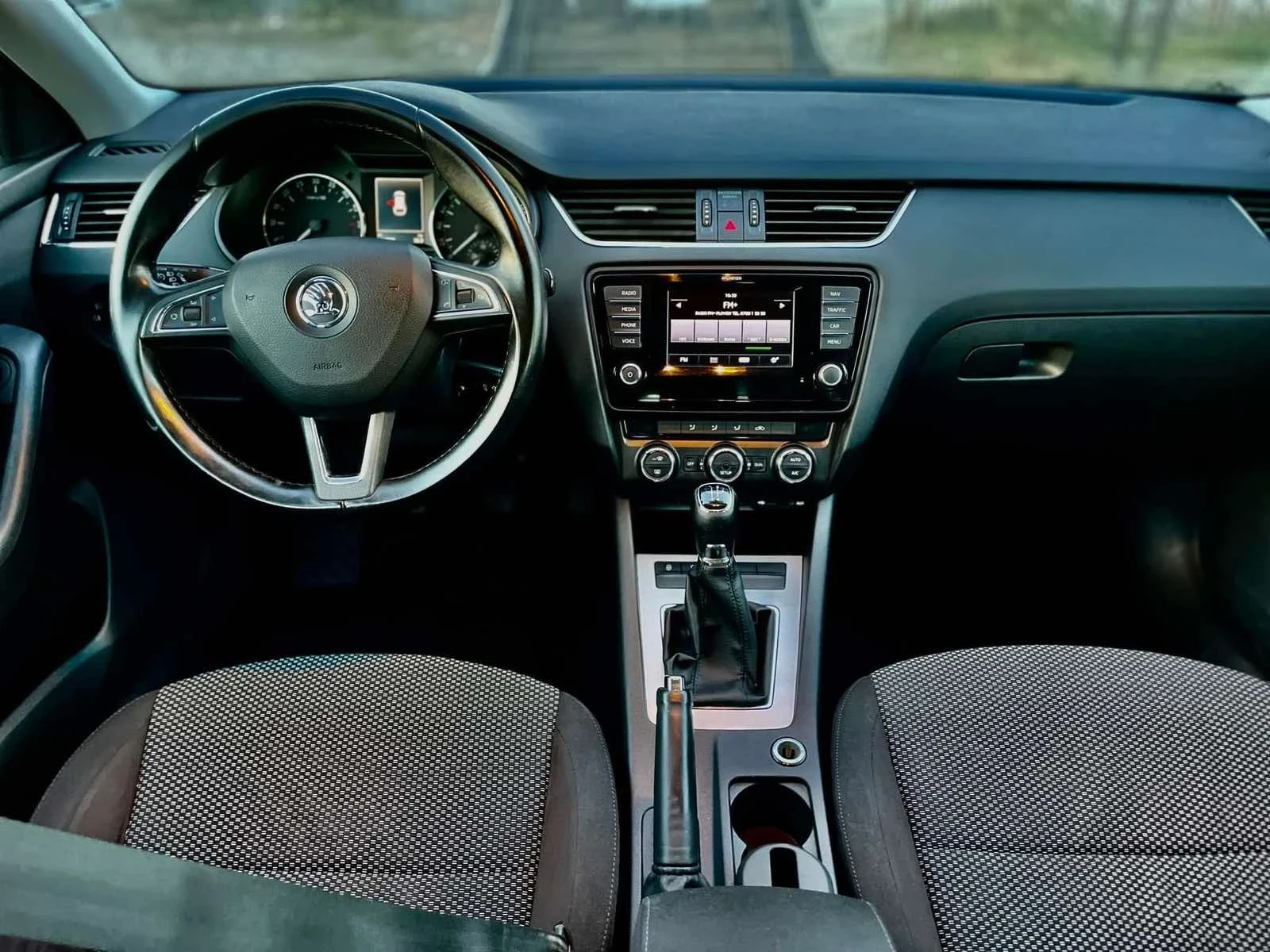 Skoda Octavia, снимка 4 - Автомобили и джипове - 53938913