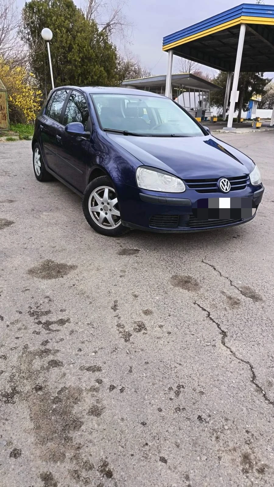 VW Golf, снимка 4 - Автомобили и джипове - 54010871