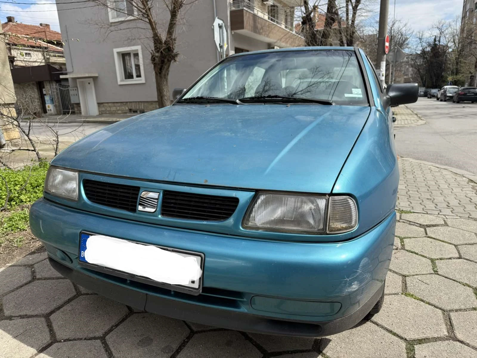 Seat Cordoba, снимка 6 - Автомобили и джипове - 54090429