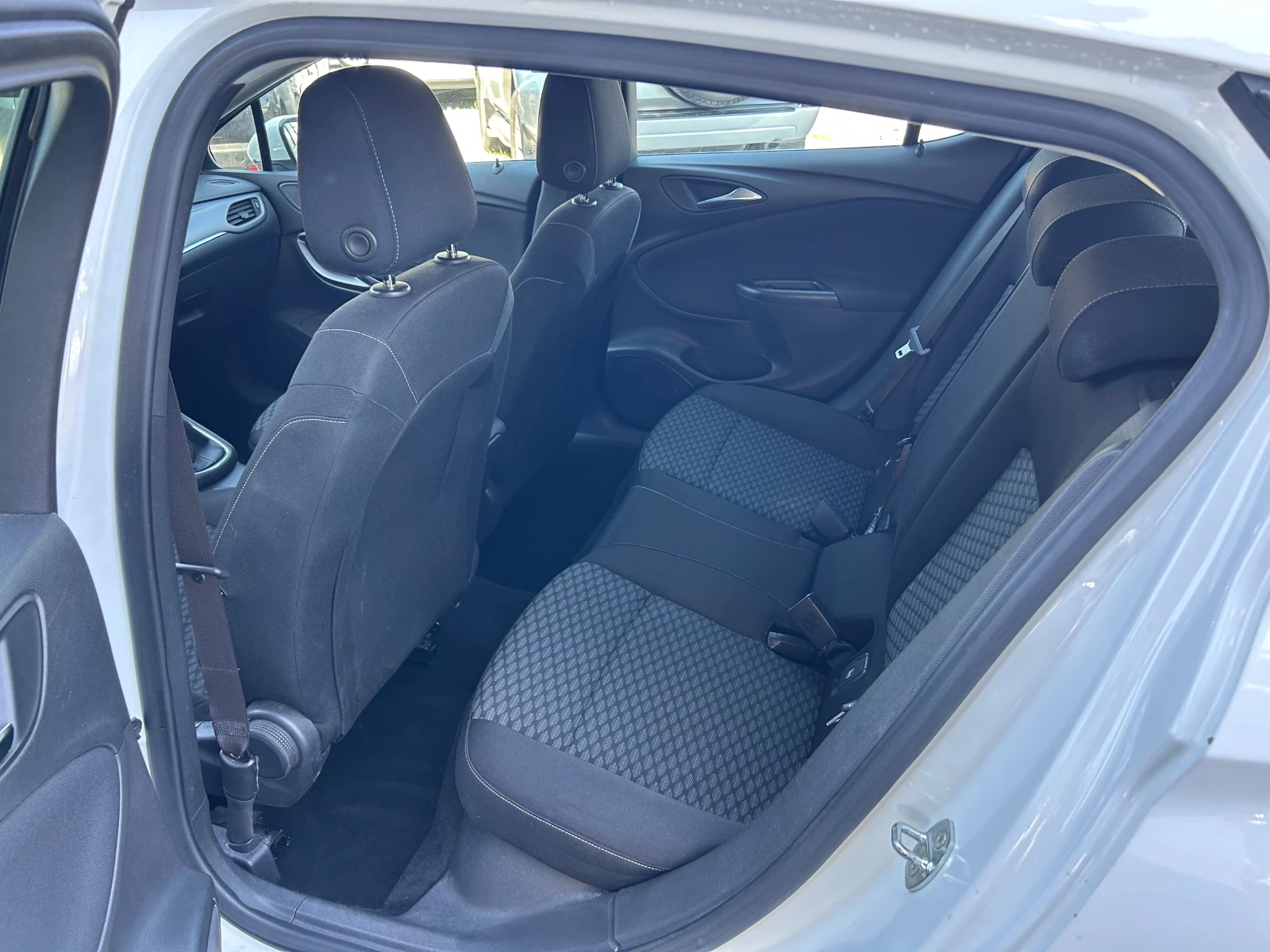 Opel Astra 1.6CDTI EURO6B, снимка 12 - Автомобили и джипове - 54441390