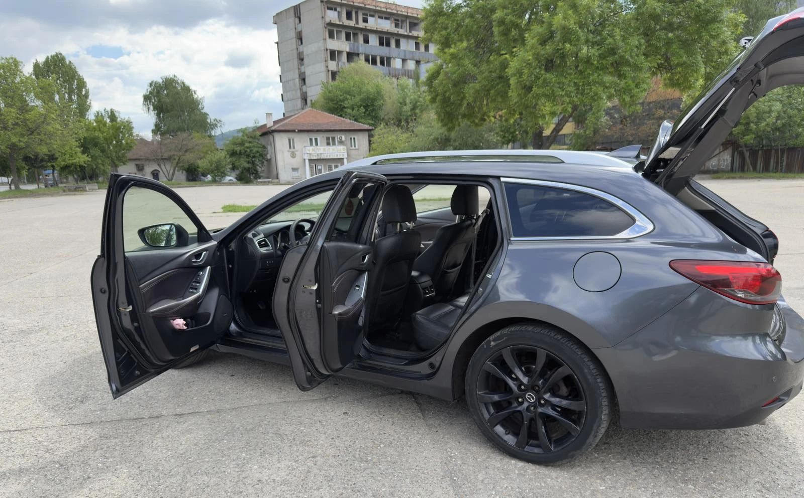 Mazda 6 2.2 SKYACTIV-D, снимка 3 - Автомобили и джипове - 54623581