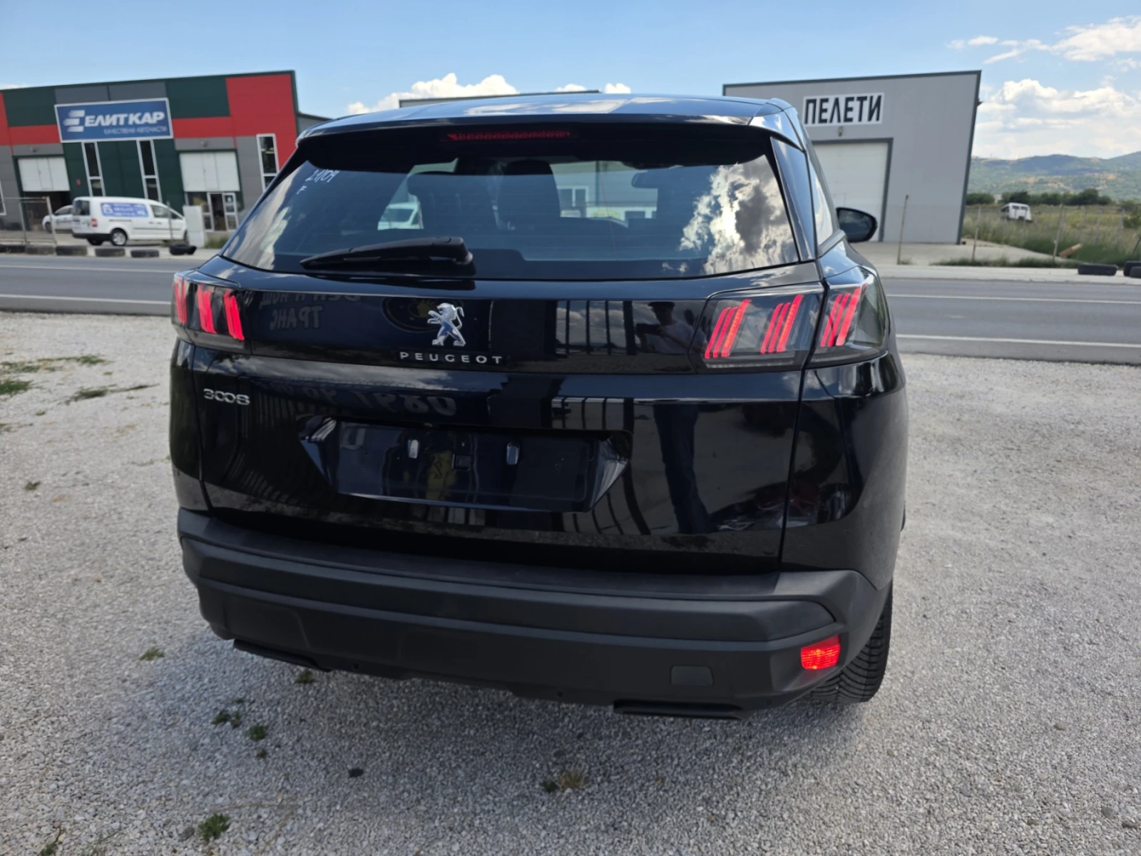 Peugeot 3008 1.5 BlueHDi Навигация| Камера| 360, снимка 6 - Автомобили и джипове - 55262650