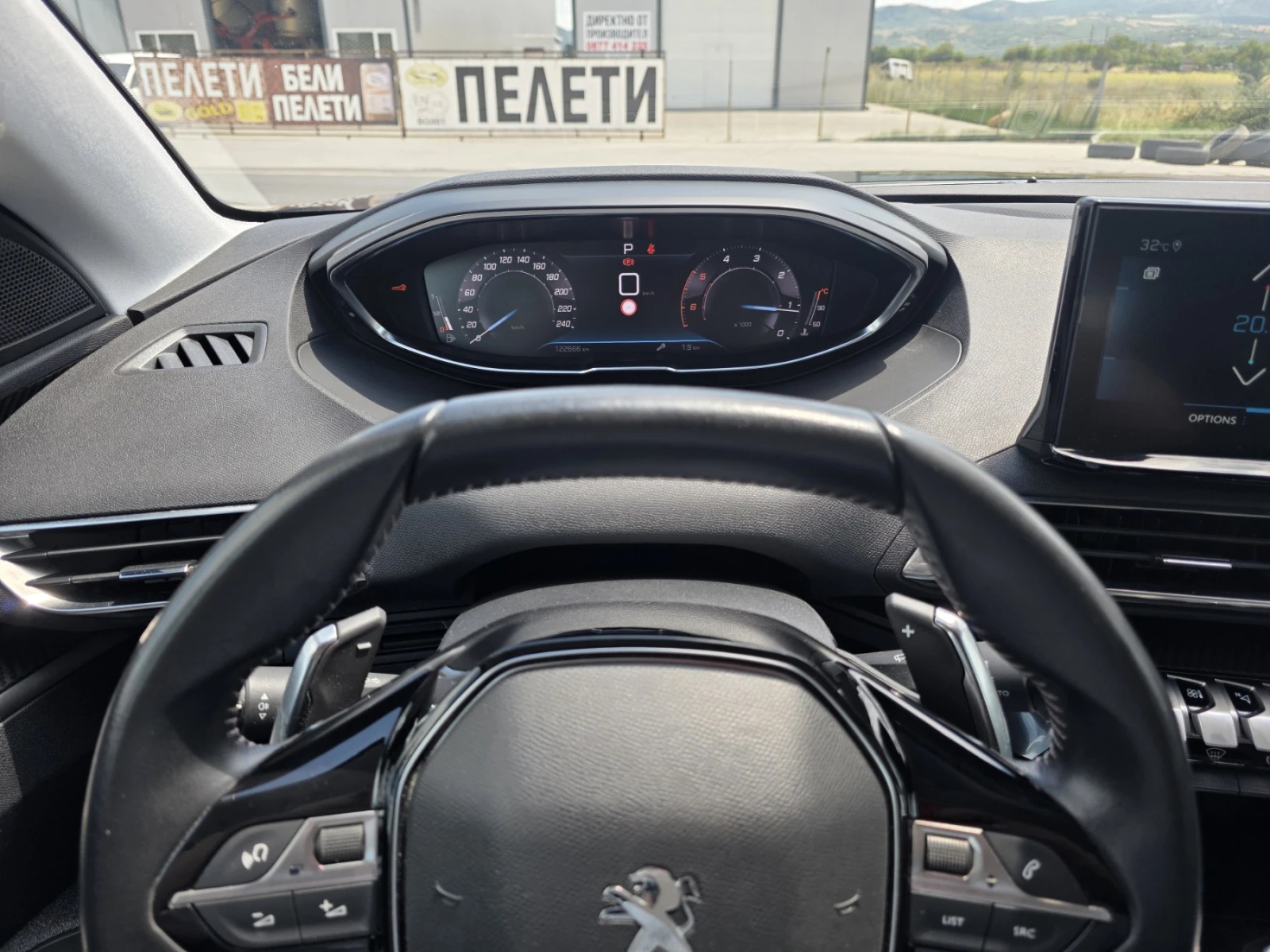Peugeot 3008 1.5 BlueHDi Навигация| Камера| 360, снимка 13 - Автомобили и джипове - 55262650