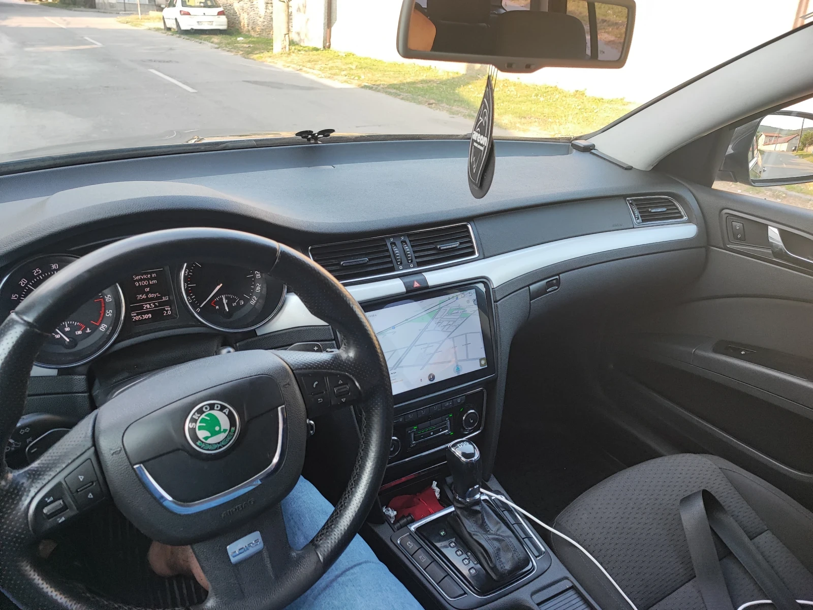 Skoda Superb 2.0tdi 170, снимка 11 - Автомобили и джипове - 55422581