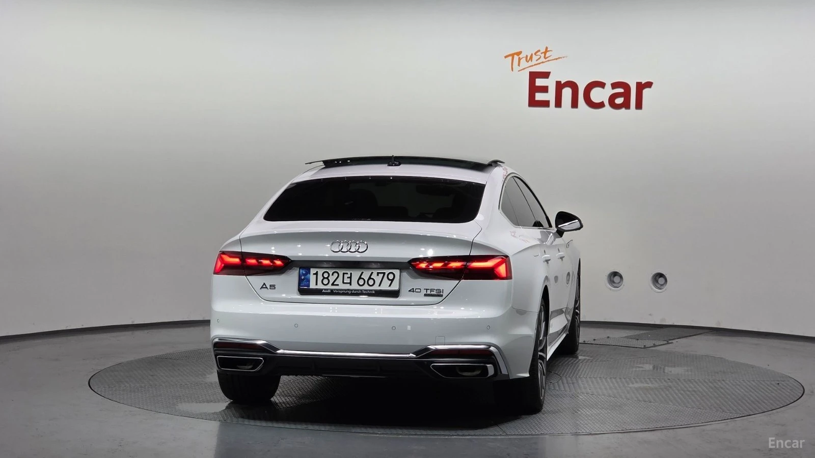 Audi A5 40 TFSI QUATTRO PREMIUM SPORTBACK, снимка 4 - Автомобили и джипове - 55481078