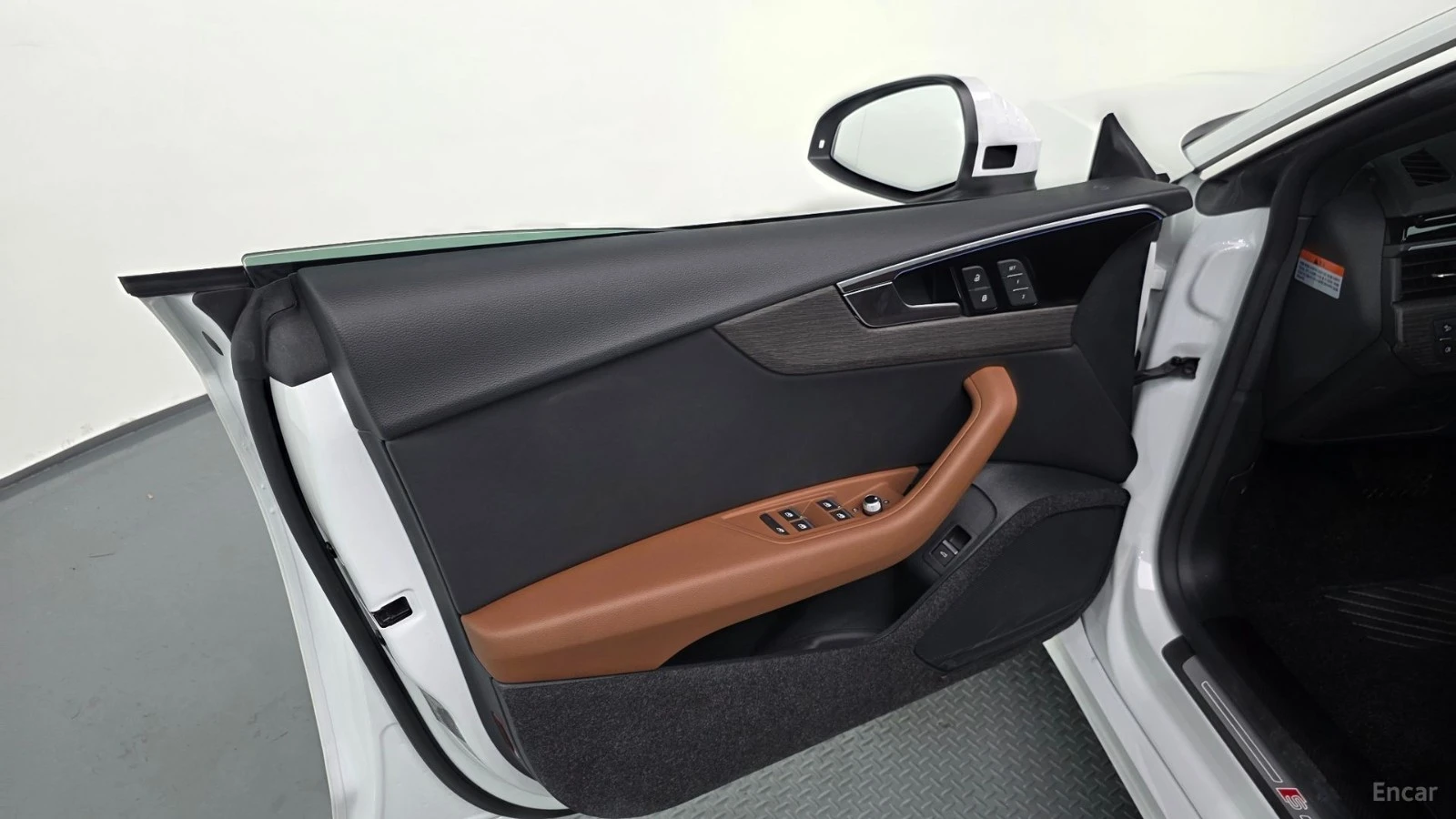Audi A5 40 TFSI QUATTRO PREMIUM SPORTBACK, снимка 13 - Автомобили и джипове - 55481078