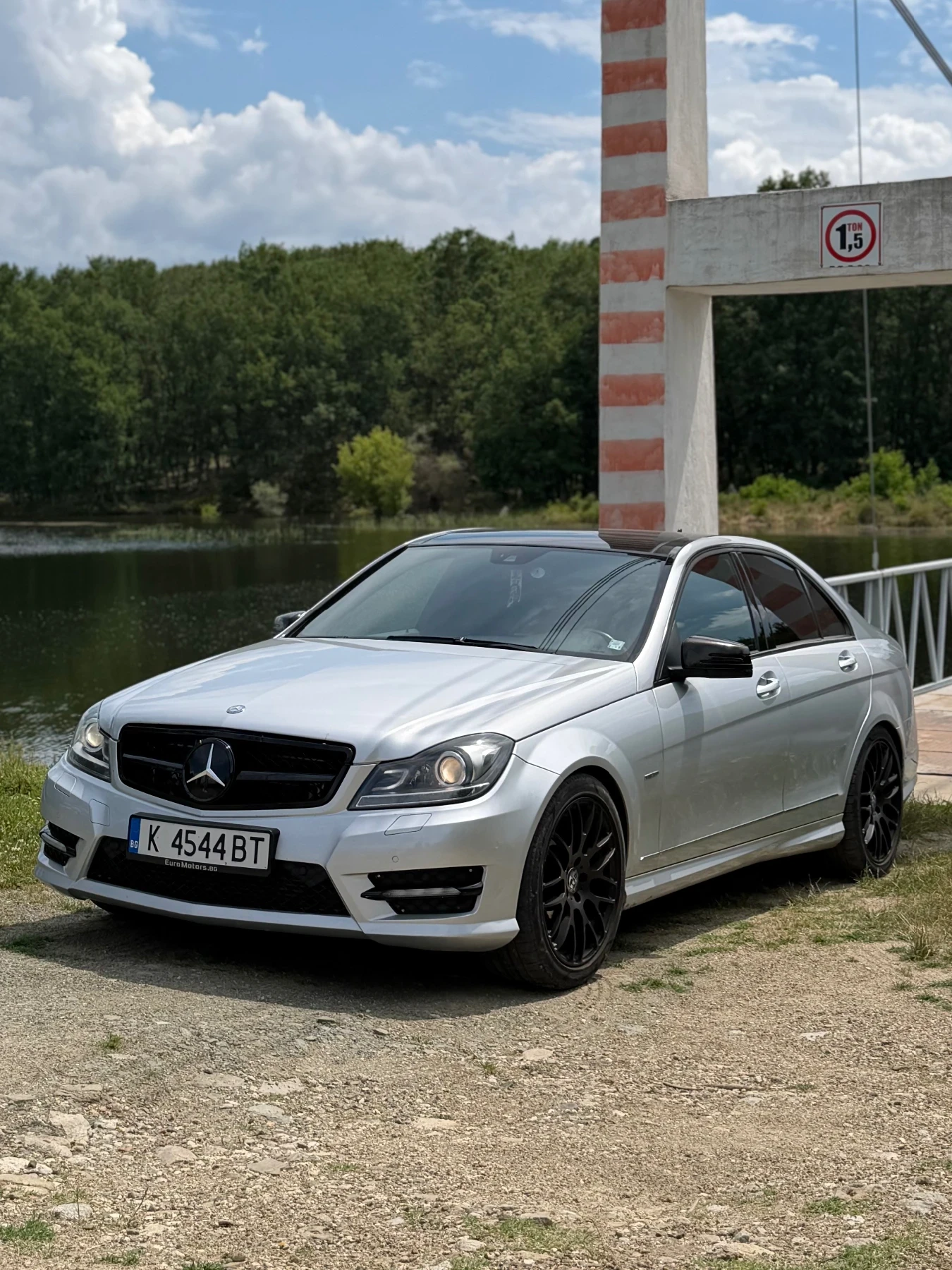 Mercedes-Benz C 250 AMG PACK 4MATIC