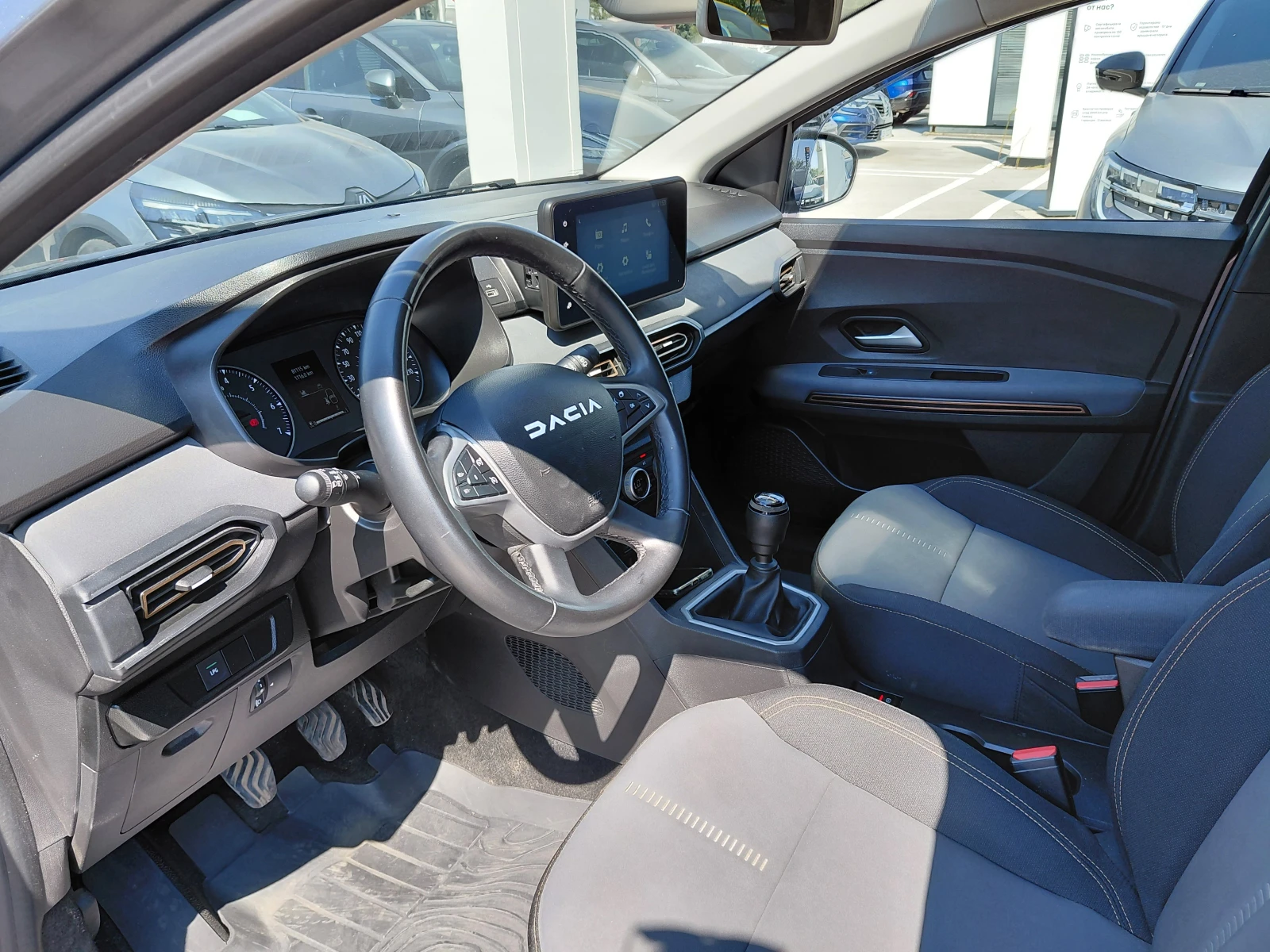 Dacia Jogger Expression / 100к.с/Газ/Бензин, снимка 12 - Автомобили и джипове - 55796587