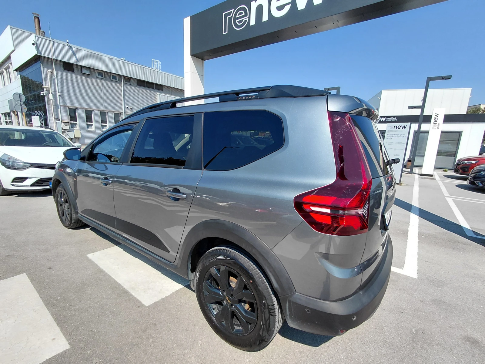 Dacia Jogger Expression / 100к.с/Газ/Бензин, снимка 5 - Автомобили и джипове - 55796587