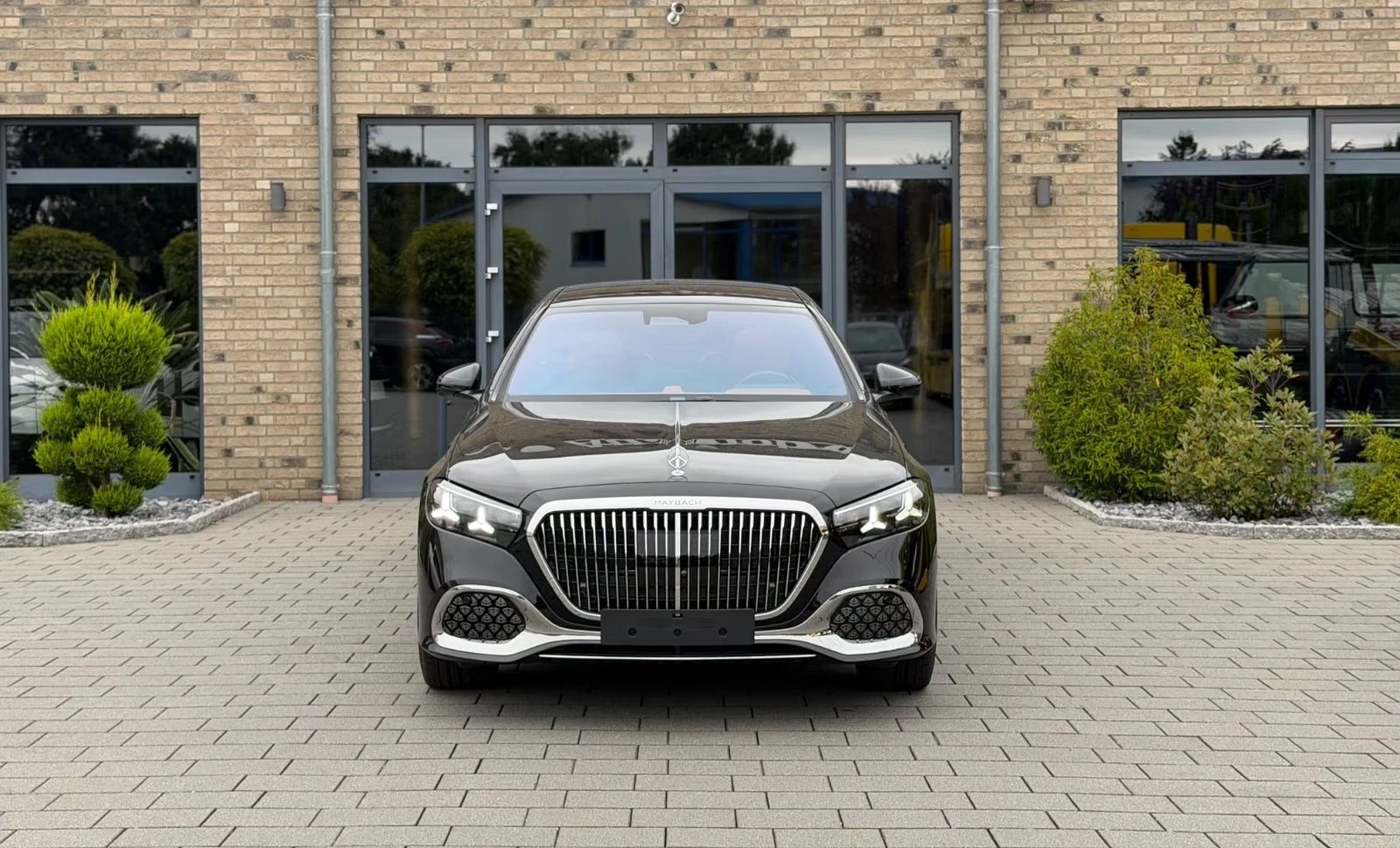 Mercedes-Benz S 680 V12 MAYBACH * NEW 2026* FIRST-CLASS TV, снимка 3 - Автомобили и джипове - 55825795
