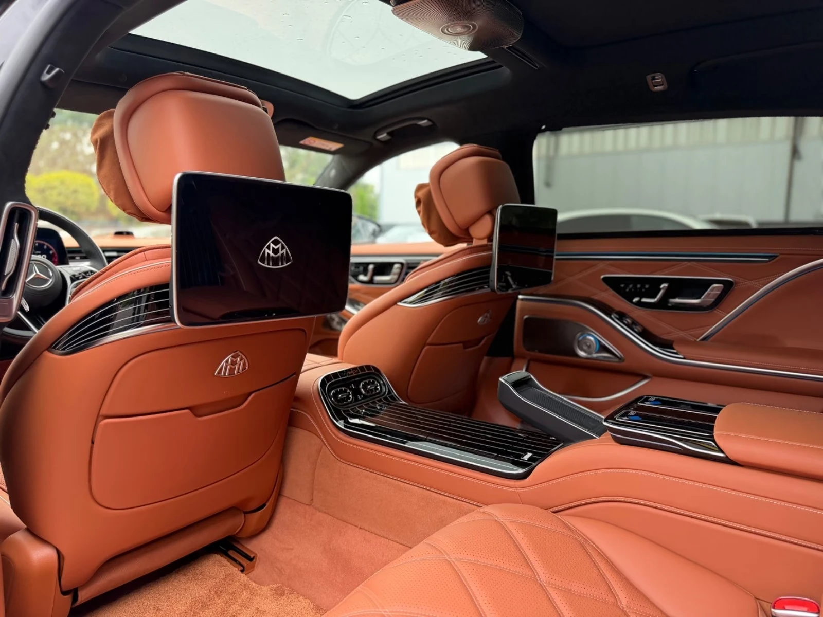 Mercedes-Benz S 680 V12 MAYBACH * NEW 2026* FIRST-CLASS TV, снимка 11 - Автомобили и джипове - 55825795