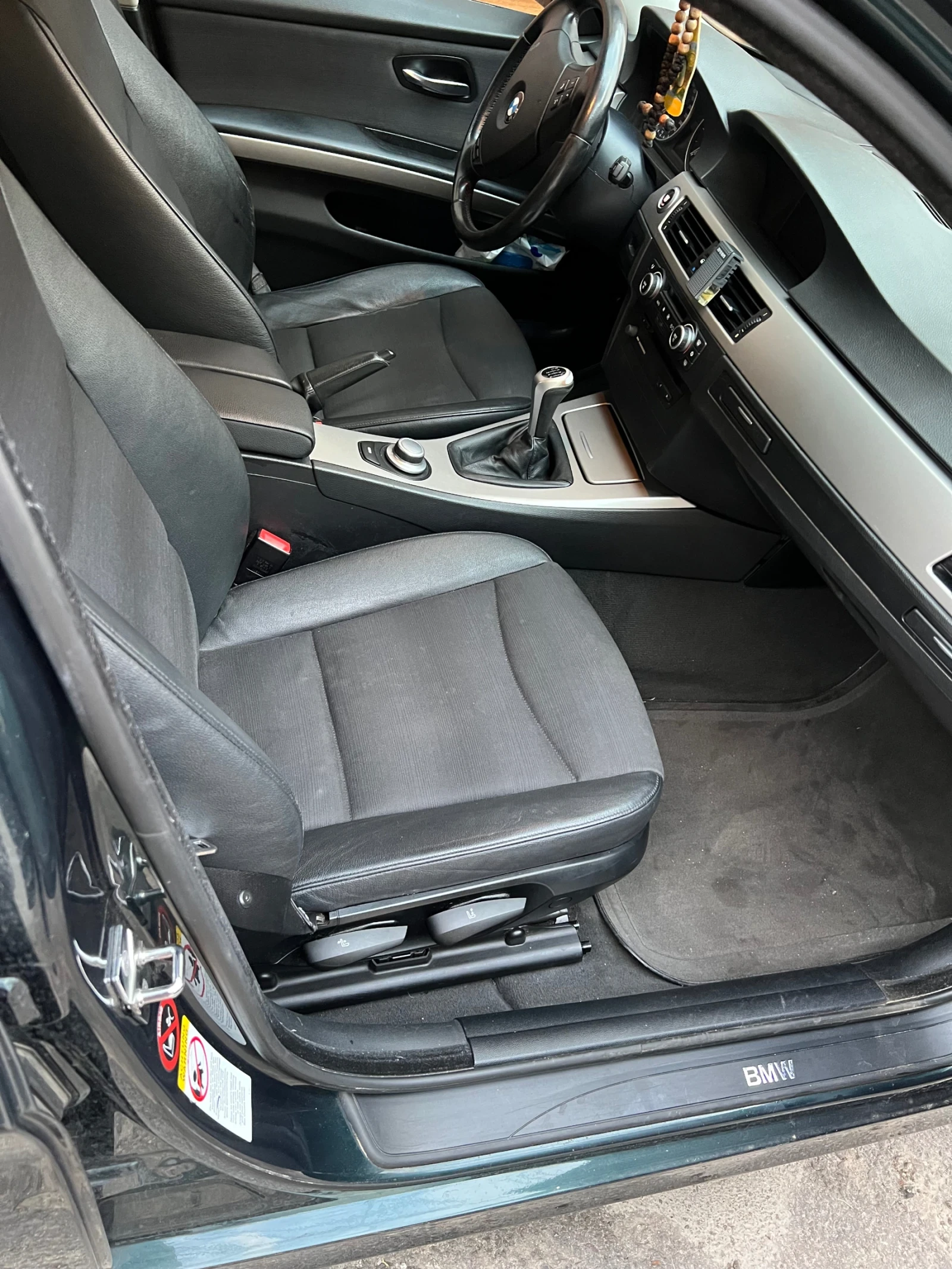 BMW 318 318d, снимка 4 - Автомобили и джипове - 55898232