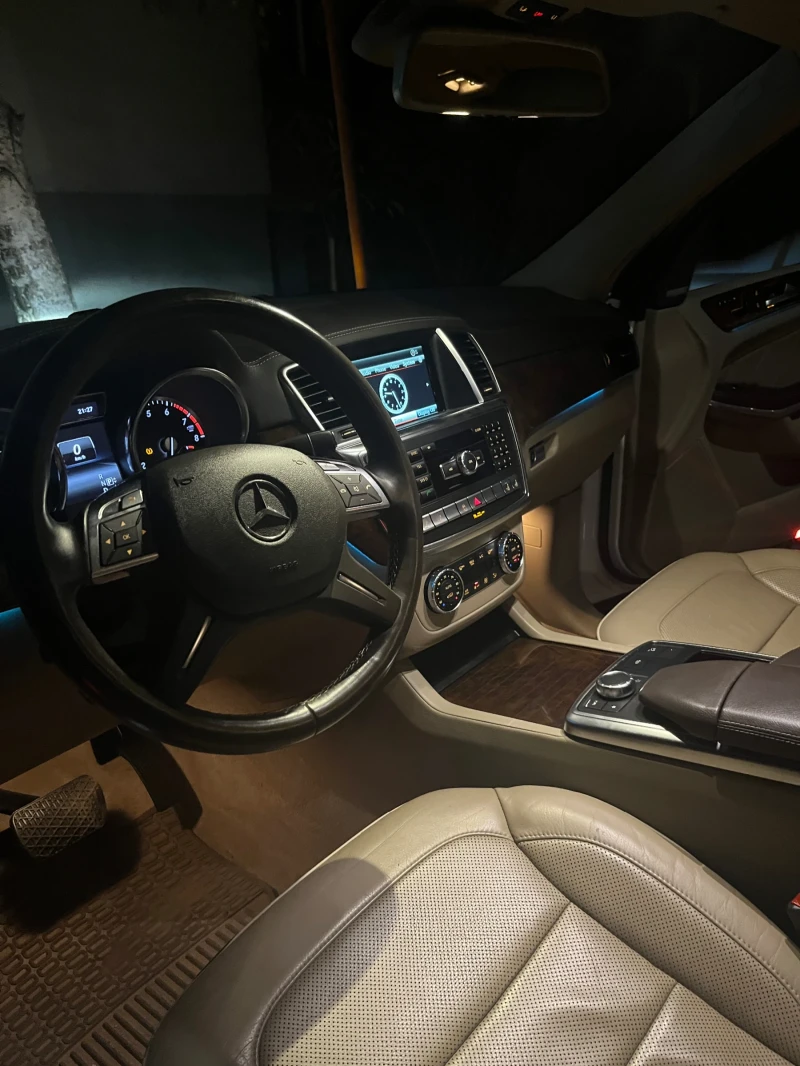 Mercedes-Benz GL 450 4matic, снимка 12 - Автомобили и джипове - 51106729