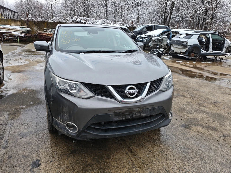 Nissan Qashqai 1.5dci, снимка 11 - Автомобили и джипове - 51708493