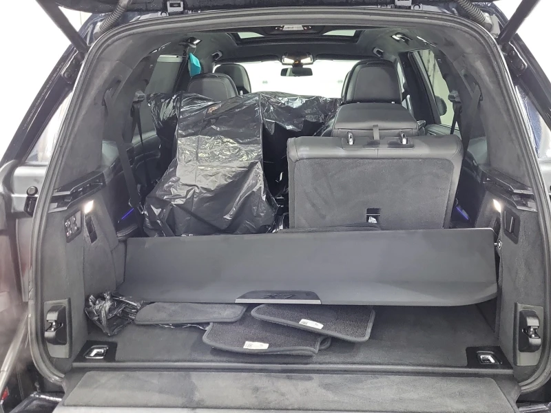 BMW X7 xDrive40i* M-PACK* CARFAX* АВТО КРЕДИТ* , снимка 11 - Автомобили и джипове - 53219335