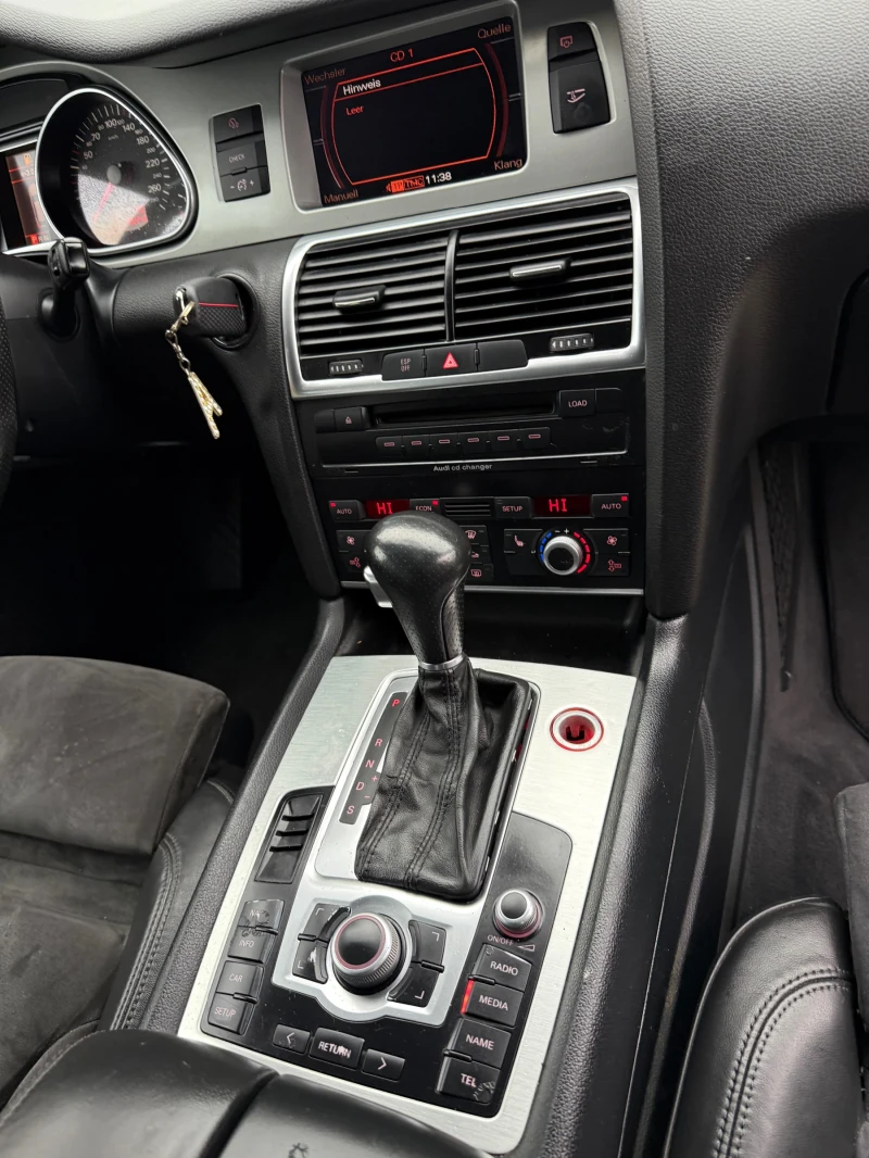 Audi Q7 3.0TDI S-LINE 7 МЕСТА 233К.С. , снимка 10 - Автомобили и джипове - 53502074