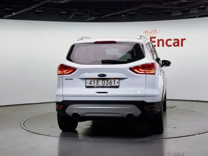 Ford Kuga 2.0 TDCI Titanium - изображение 4
