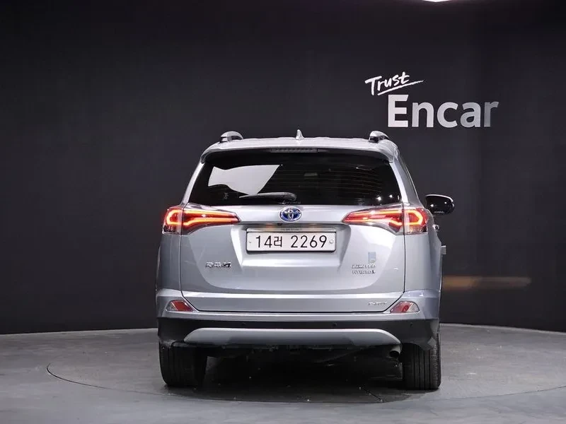 Toyota Rav4  2.5 4WD HYBRID 4TH GENERATION, снимка 4 - Автомобили и джипове - 55654323