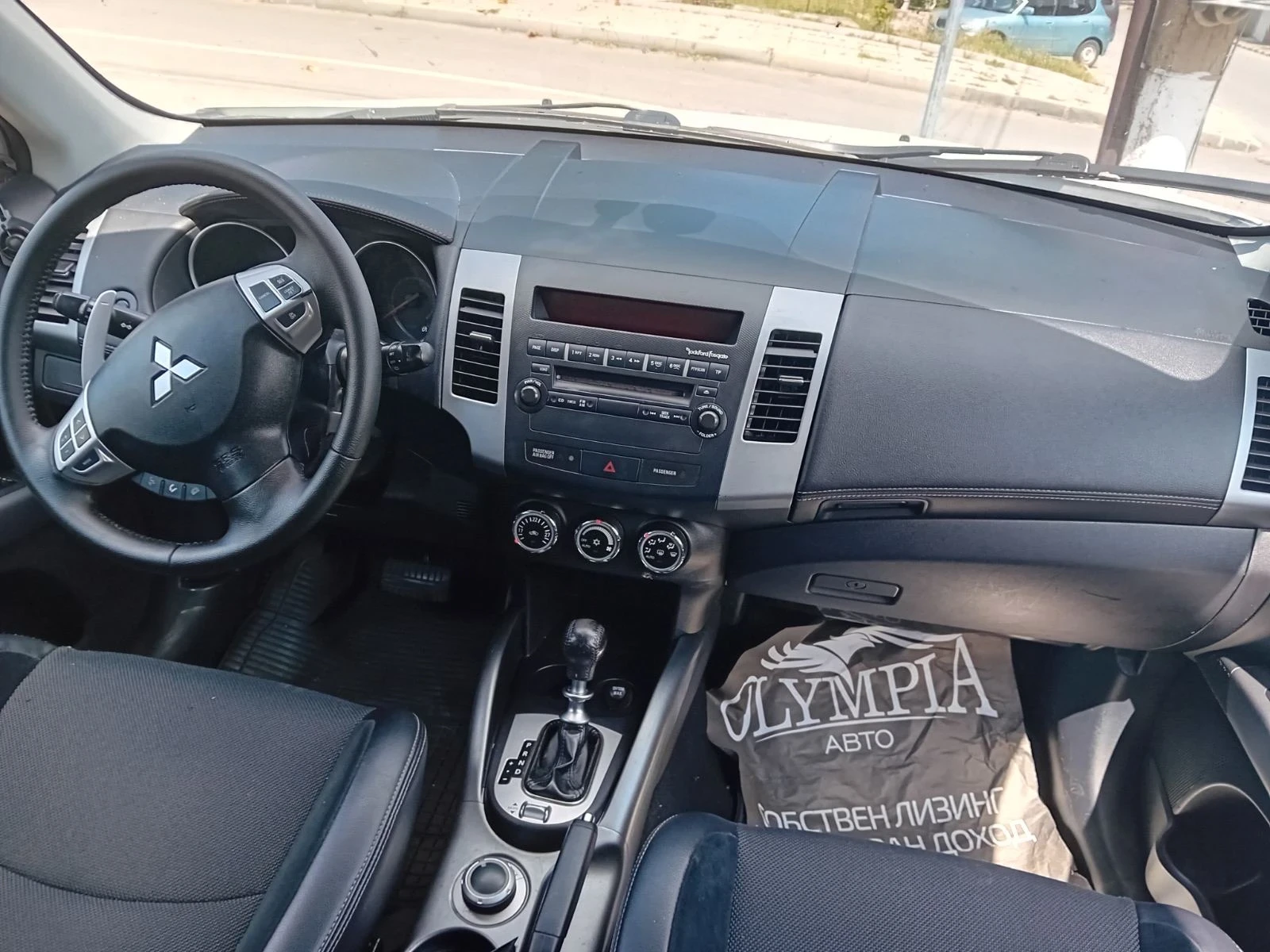 Mitsubishi Outlander 2.2 - изображение 6