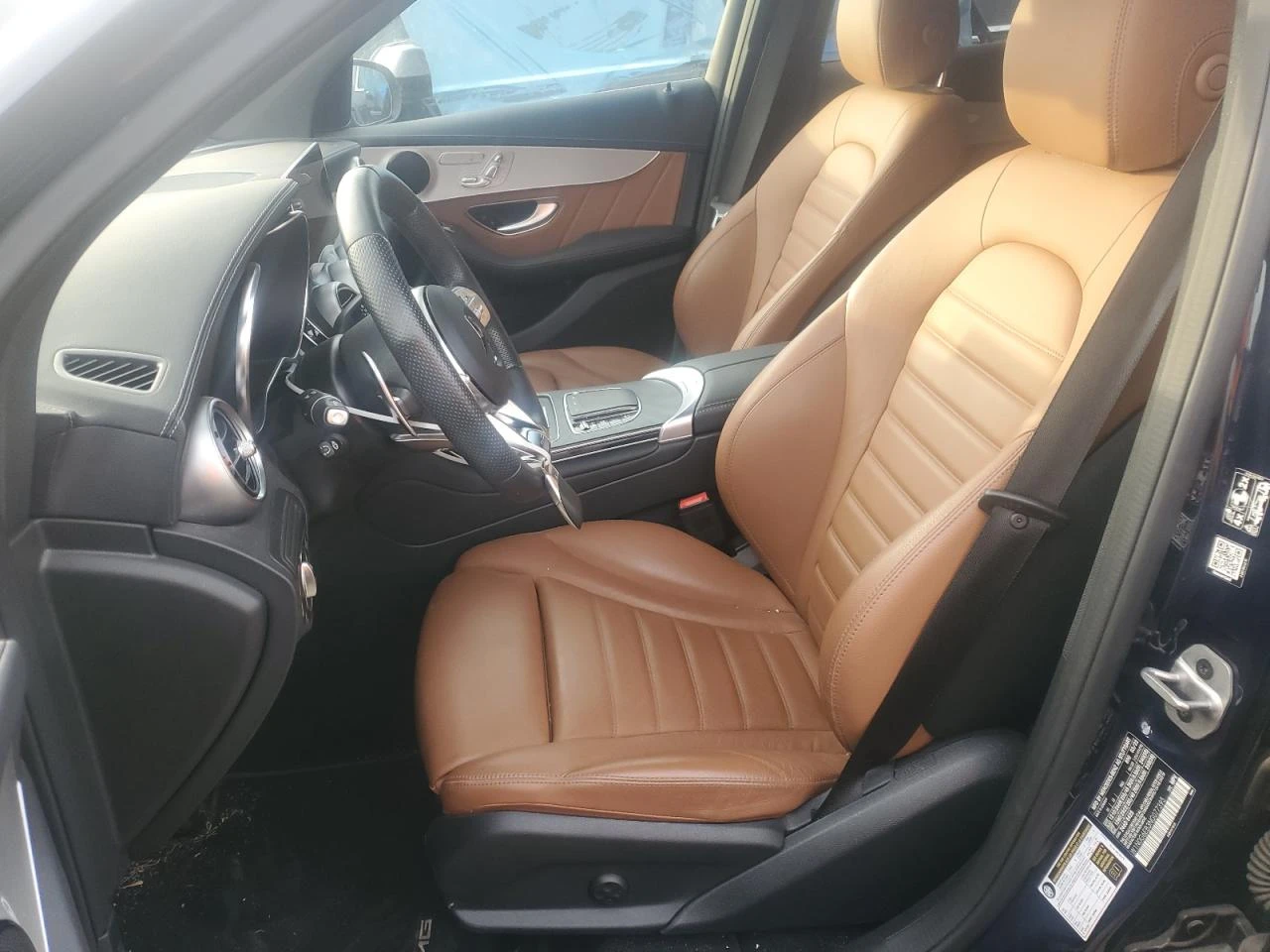 Mercedes-Benz GLC 43 AMG 4MATIC* AMG* ДИГ.ТАБЛО* ПОДГРЕВИ* ПАНОРАМА - изображение 7