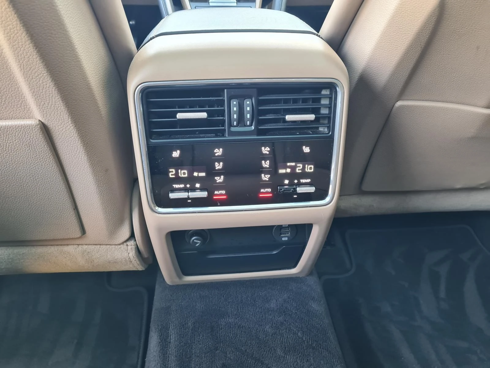 Porsche Cayenne 3.0/340HP/PANO/360/SOFT-CLOSE/NAVI/LED/4X4/228v | Mobile.bg   16