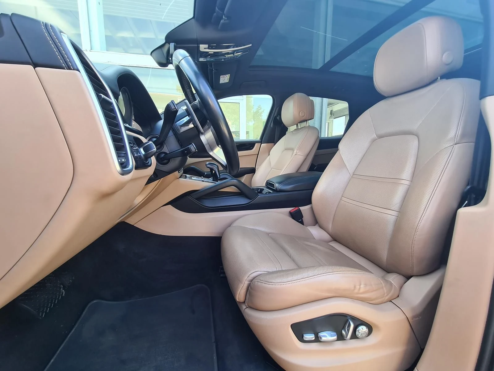 Porsche Cayenne 3.0/340HP/PANO/360/SOFT-CLOSE/NAVI/LED/4X4/228v | Mobile.bg   11