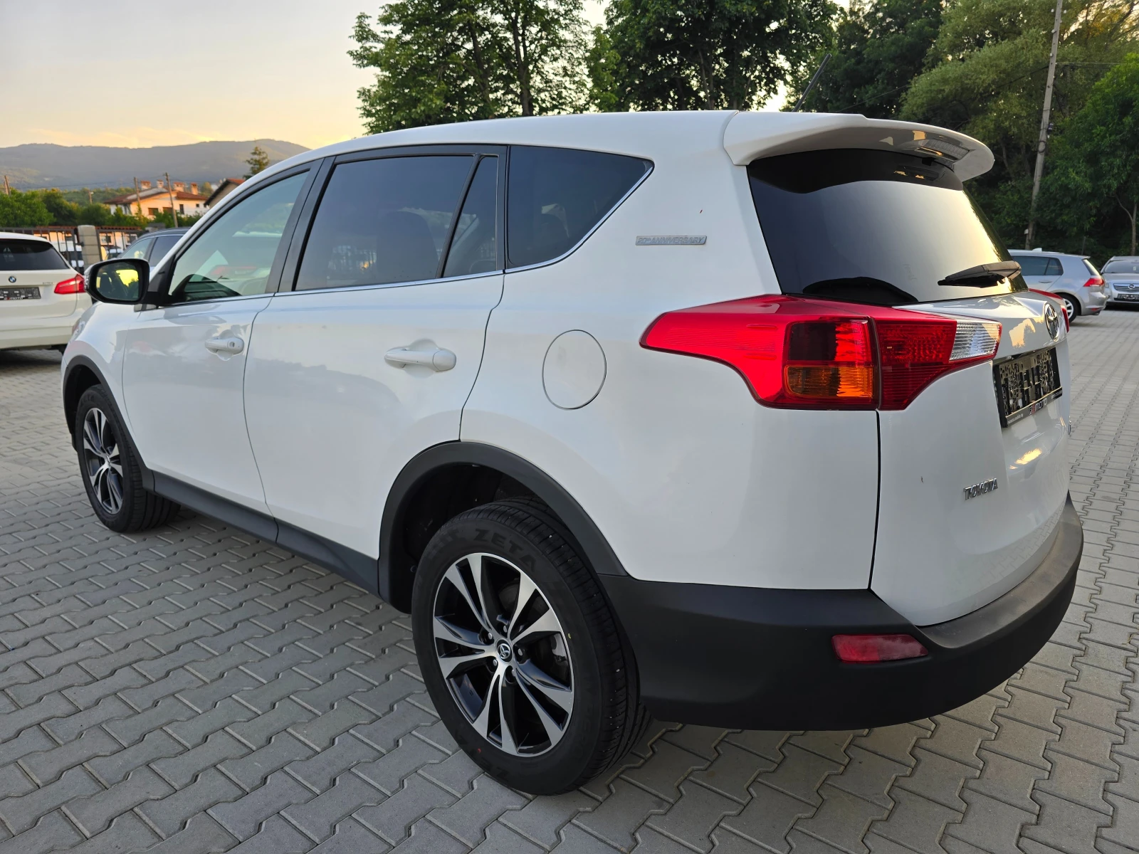 Toyota Rav4 2.0D4-D, 124к.с., Keyless, Камера! - изображение 6