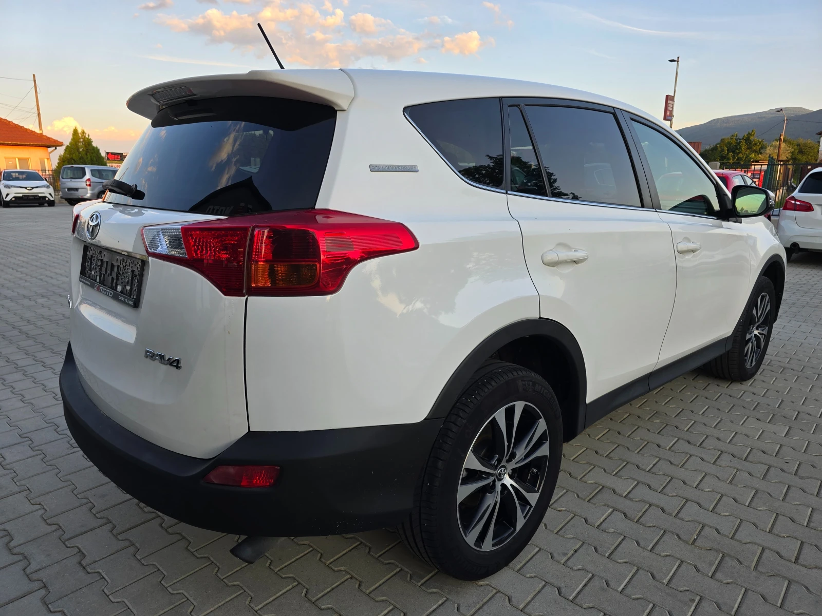 Toyota Rav4 2.0D4-D, 124к.с., Keyless, Камера! - изображение 4