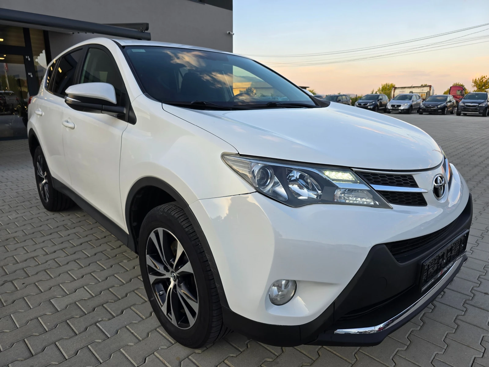 Toyota Rav4 2.0D4-D, 124к.с., Keyless, Камера! - изображение 2