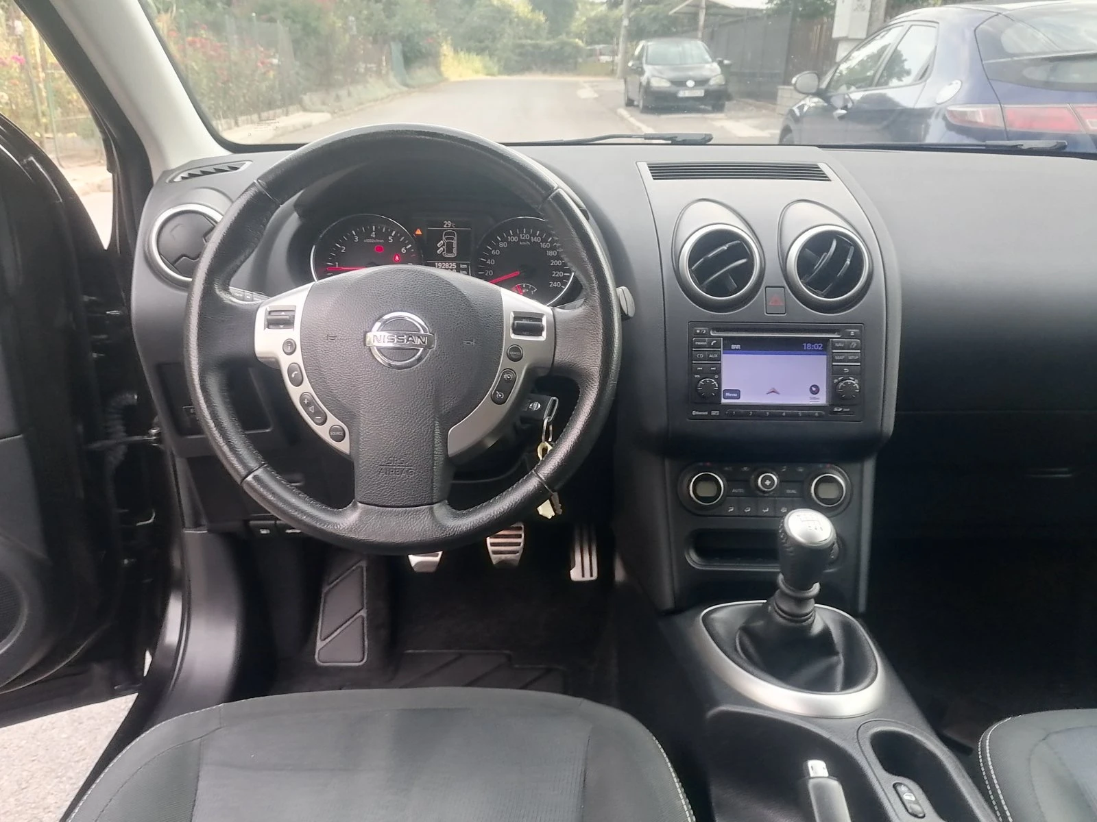 Nissan Qashqai 2.0I NAVI | Mobile.bg   11