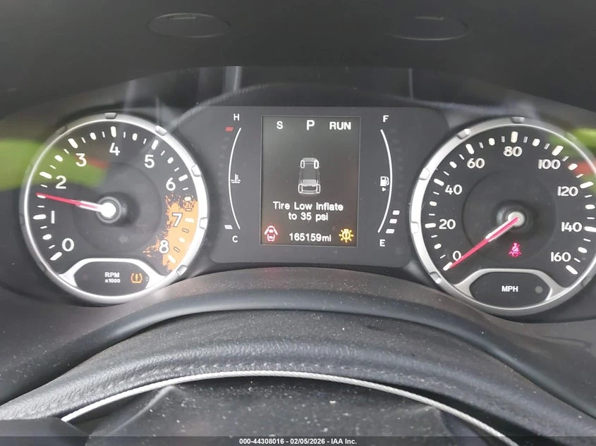 Jeep Renegade 2.4L I-4 VVT, 180HP 4X4 Drive, снимка 7 - Автомобили и джипове - 53829135