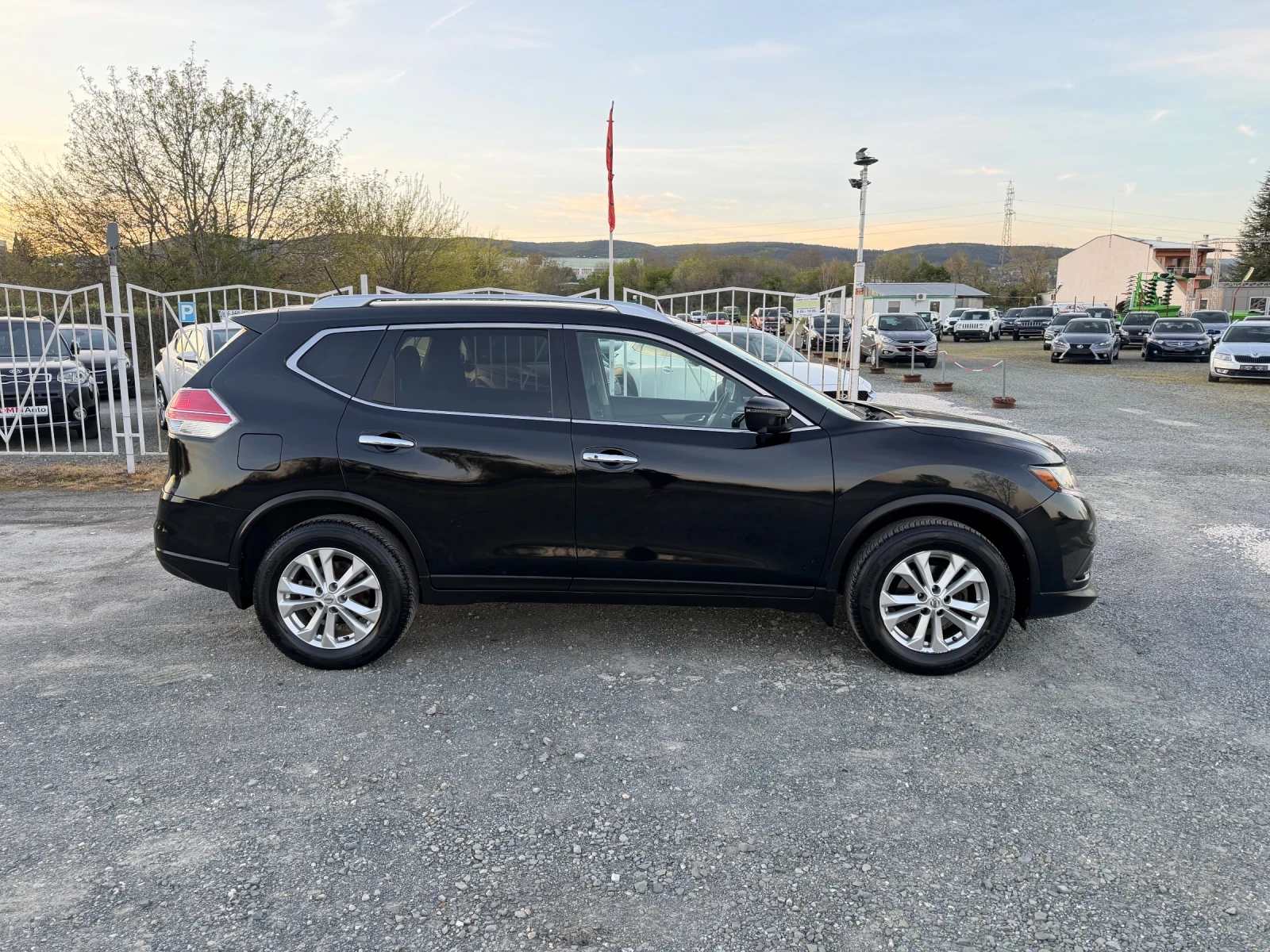 Nissan Rogue 2.5i - 171 / 4�4 / ��������� / 360 ������ / ����6 | Mobile.bg � ����������� 4
