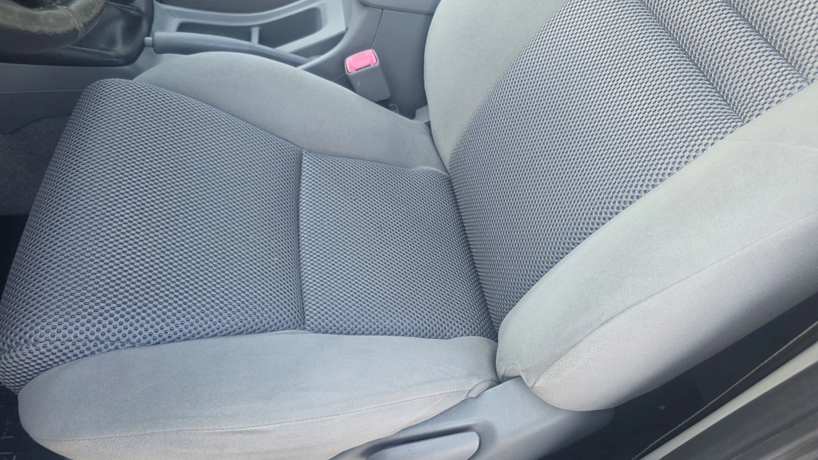 Toyota Hilux 2.5D4D 144k.s., снимка 8 - Автомобили и джипове - 54334046