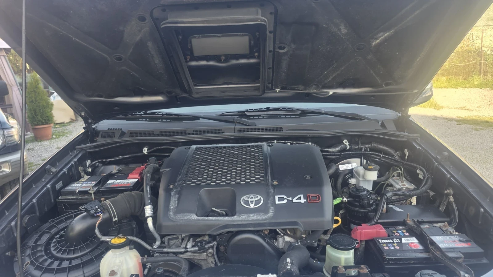 Toyota Hilux 2.5D4D 144k.s., снимка 9 - Автомобили и джипове - 54334046