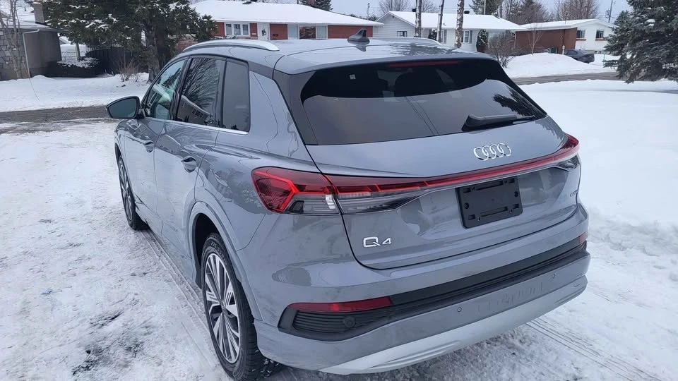 Audi Q4, снимка 5 - Автомобили и джипове - 54682417