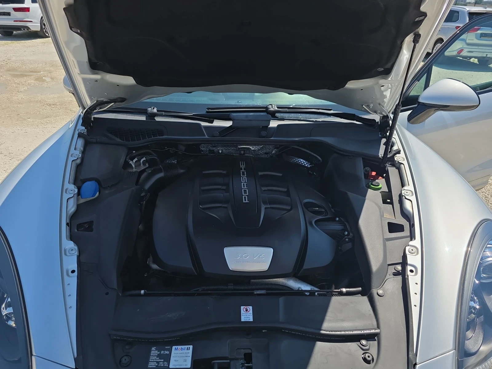 Porsche Cayenne 3.0D 245ps GTS, снимка 14 - Автомобили и джипове - 54847557