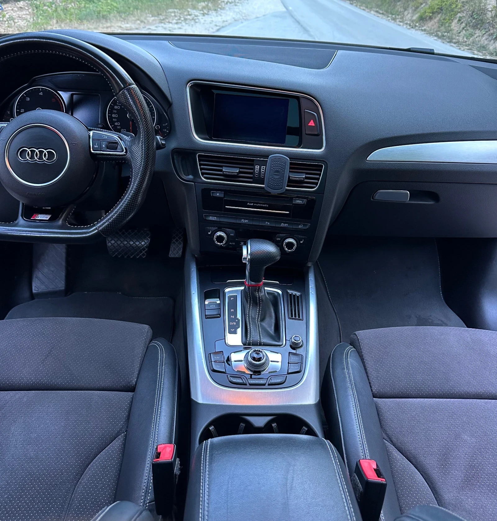 Audi Q5, снимка 9 - Автомобили и джипове - 56486064