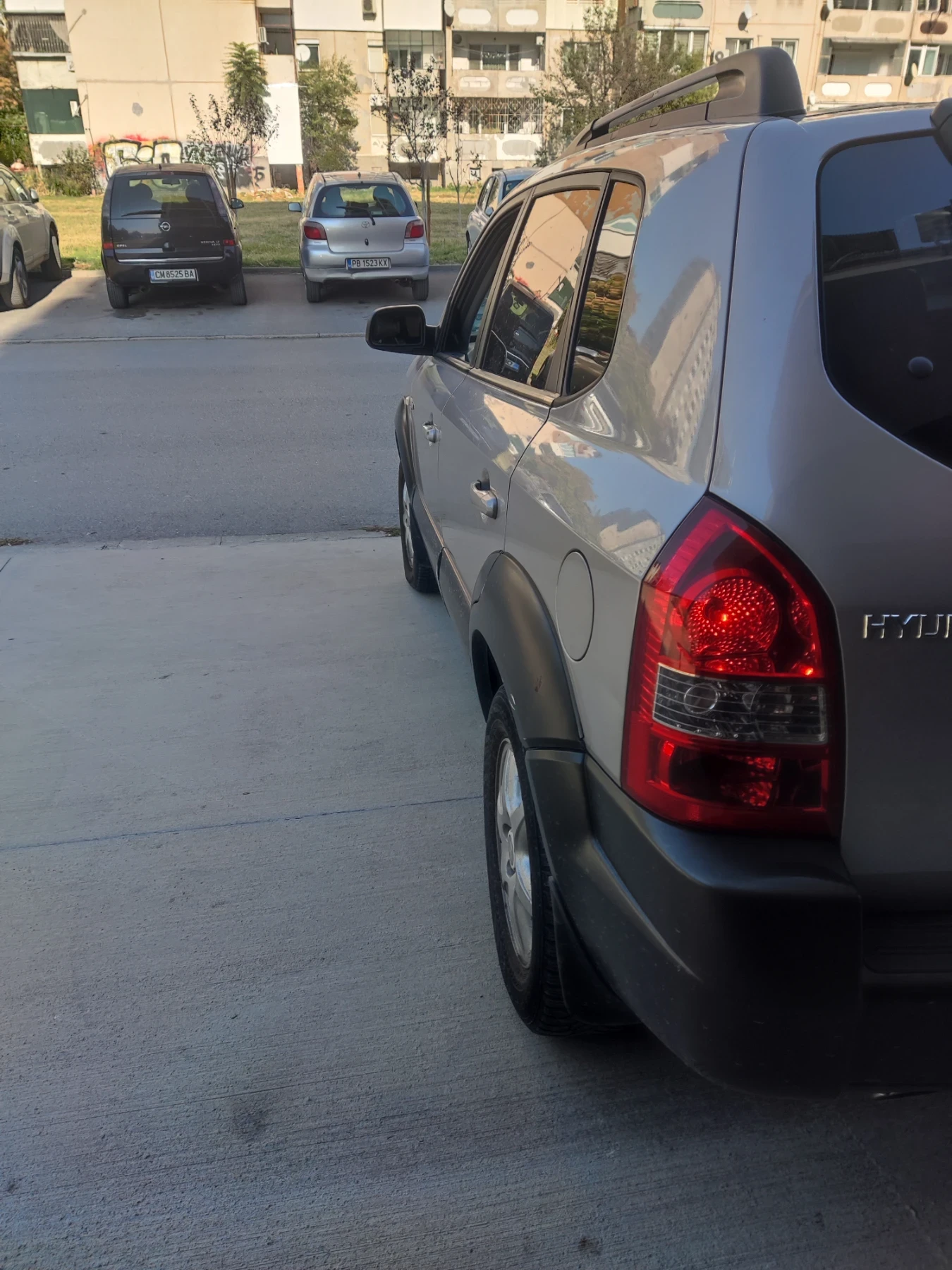 Hyundai Tucson CRDI, снимка 3 - Автомобили и джипове - 56597579